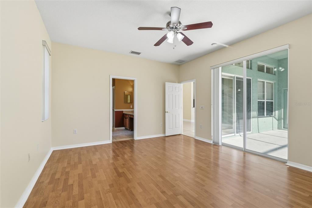 Tampa, Florida, 33635, United States, 4 Bedrooms Bedrooms, ,3 BathroomsBathrooms,Residential,For Sale,1988639