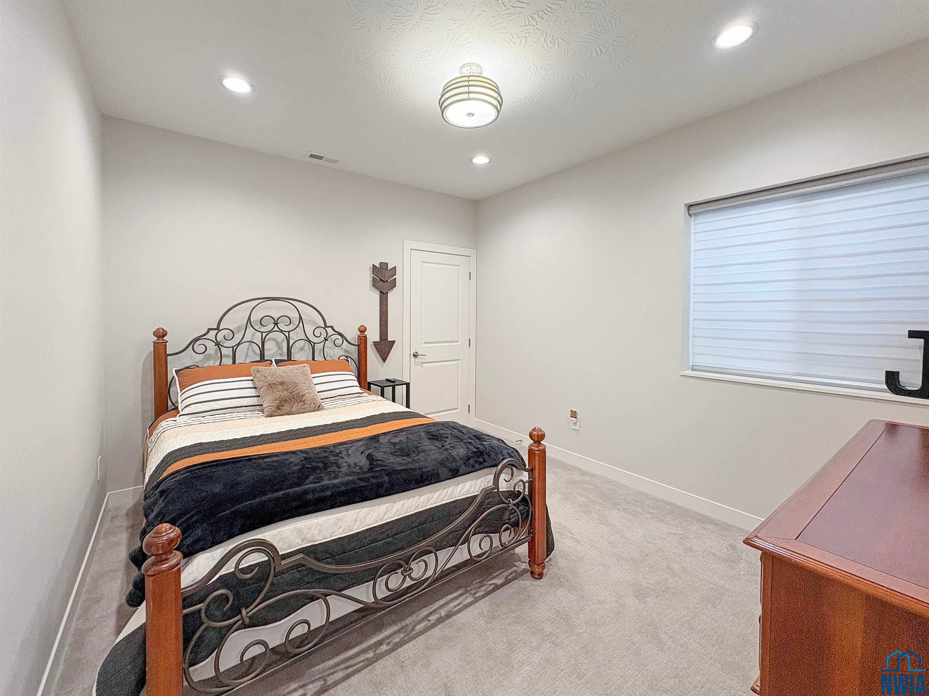 Hinton, Iowa, 51024, United States, 4 Bedrooms Bedrooms, ,3 BathroomsBathrooms,Residential,For Sale,1983377