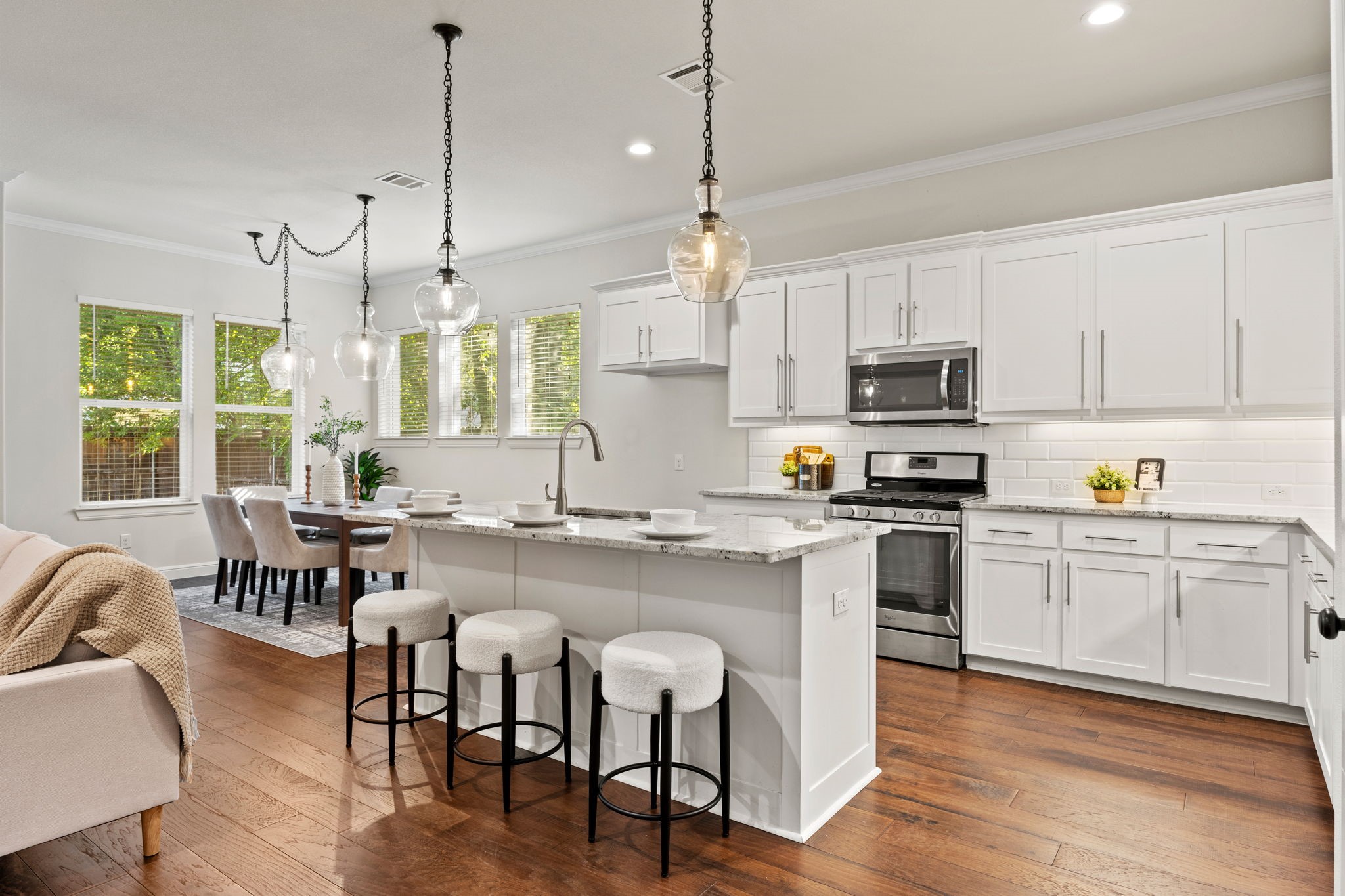 Fort Worth, Texas, 76107, United States, 3 Bedrooms Bedrooms, ,3 BathroomsBathrooms,Residential,For Sale,1927265