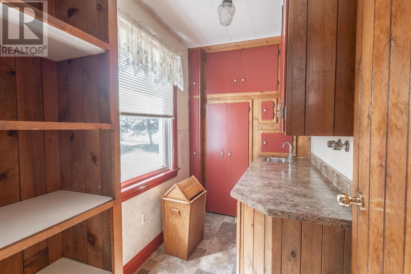 BROOKLYN, Prince Edward Island, C0A 1R0, CA, 6 Bedrooms Bedrooms, ,3 BathroomsBathrooms,Residential,For Sale,1951487