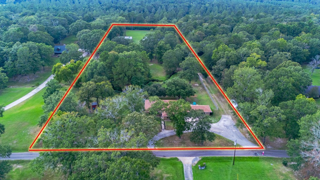 Huntington, Texas, 75949, United States, 4 Bedrooms Bedrooms, ,3 BathroomsBathrooms,Residential,For Sale,2009235