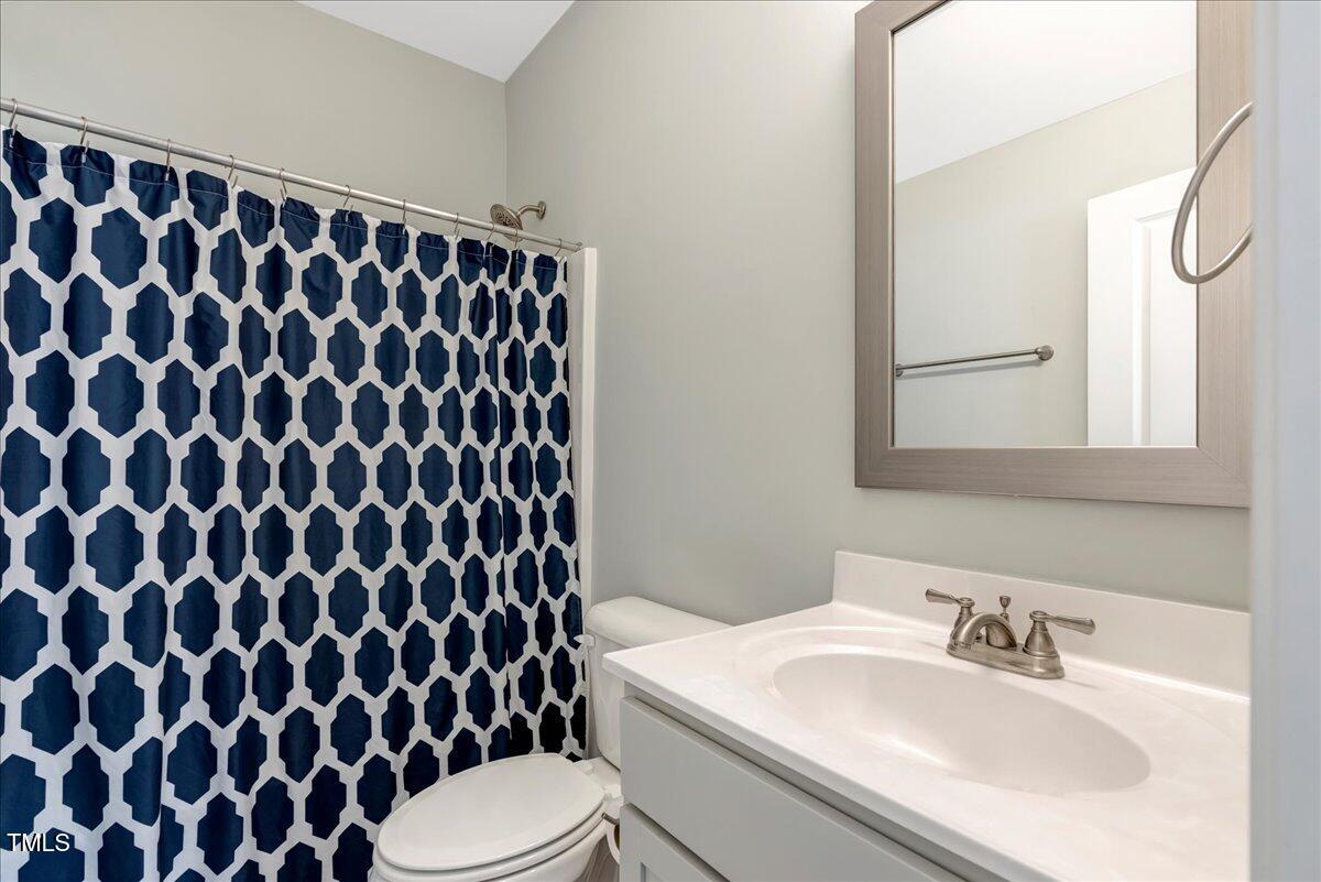 Oxford, North Carolina, 27565, United States, 3 Bedrooms Bedrooms, ,3 BathroomsBathrooms,Residential,For Sale,1911867