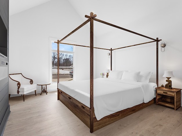 Clarksville, Tennessee, 37043, United States, 4 Bedrooms Bedrooms, ,3 BathroomsBathrooms,Residential,For Sale,1980673