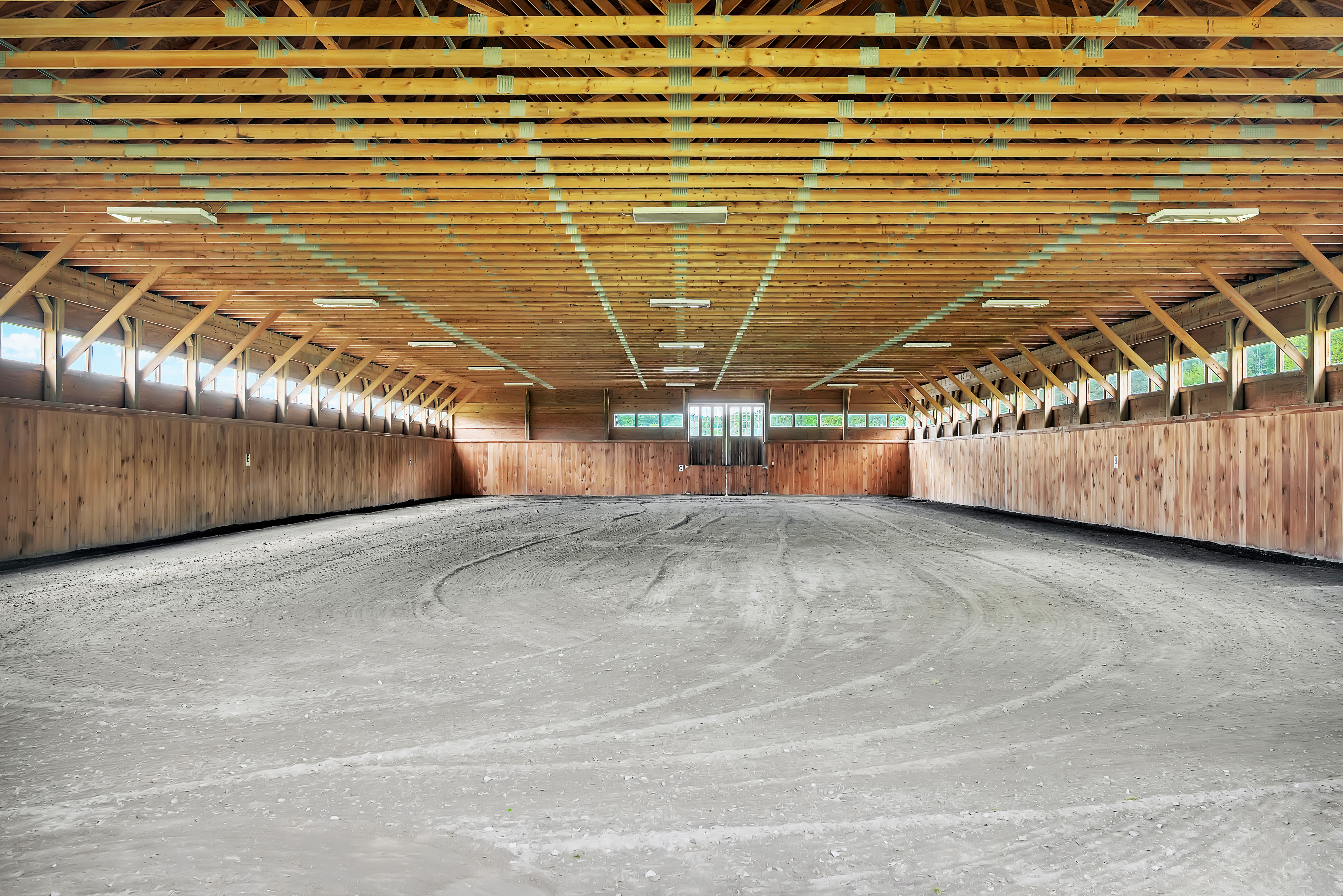  Equestrian Estate on 7 Acres - 物件實景
