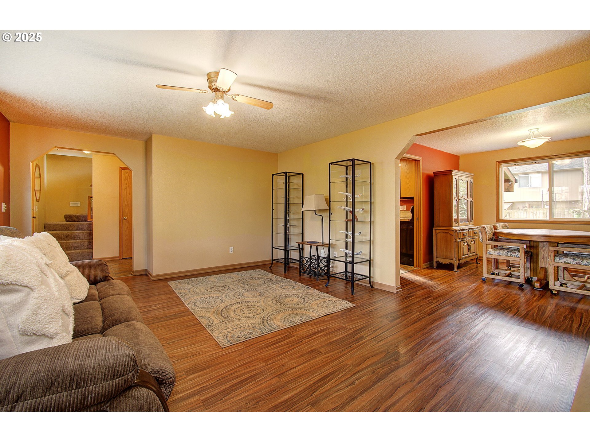 Vancouver, Washington, 98682, United States, 5 Bedrooms Bedrooms, ,2 BathroomsBathrooms,Residential,For Sale,1960413