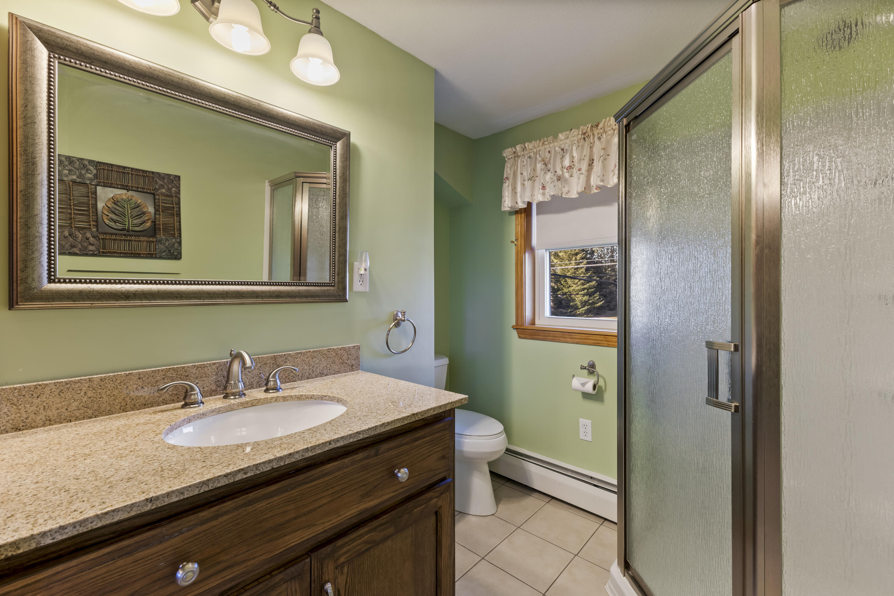 Saco, Maine, 04072, United States, 5 Bedrooms Bedrooms, ,2 BathroomsBathrooms,Residential,For Sale,1960704