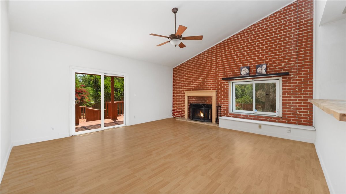 Jurupa Valley, California, 92509, United States, 4 Bedrooms Bedrooms, ,2 BathroomsBathrooms,Residential,For Sale,1927832