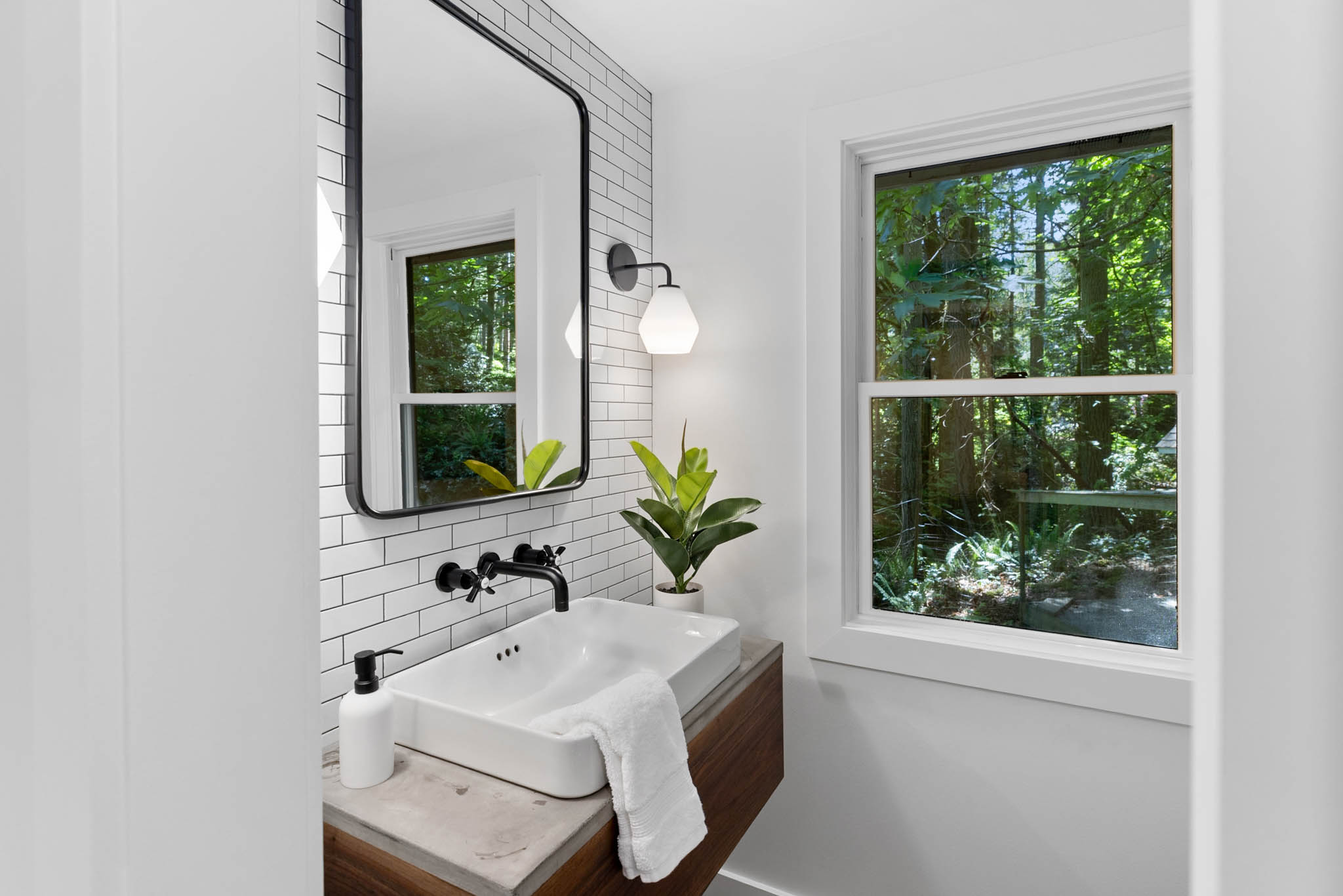  7026 Island Center RD NE, Bainbridge Island, WA 98110 - 物件實景
