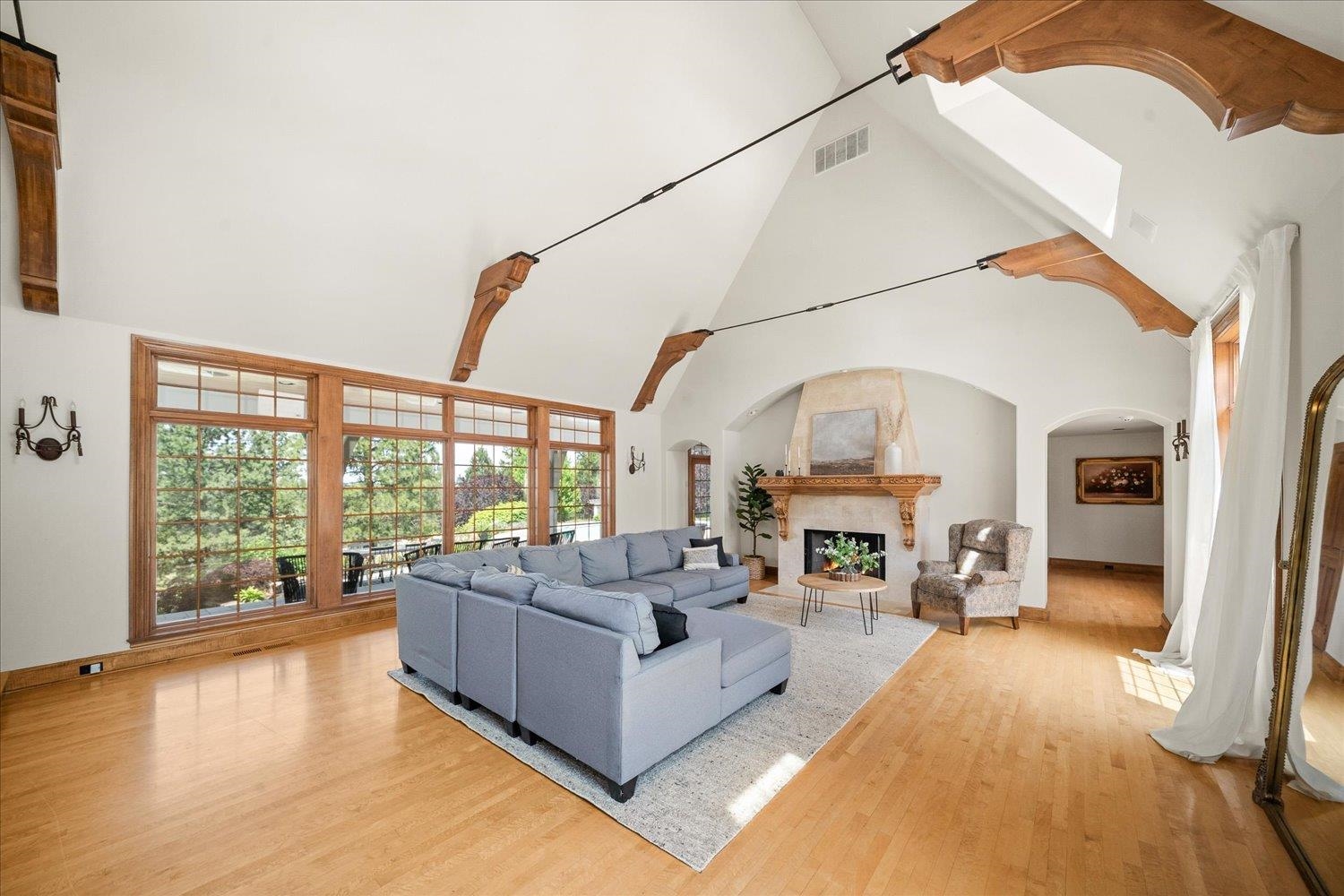 Spokane, Washington, 99212, United States, 4 Bedrooms Bedrooms, ,6 BathroomsBathrooms,Residential,For Sale,1978183