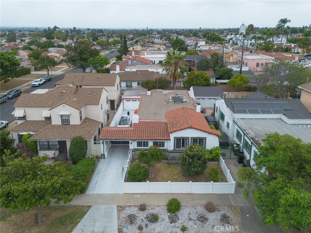 Los Angeles, California, 90043, United States, 3 Bedrooms Bedrooms, ,2 BathroomsBathrooms,Residential,For Sale,1981905