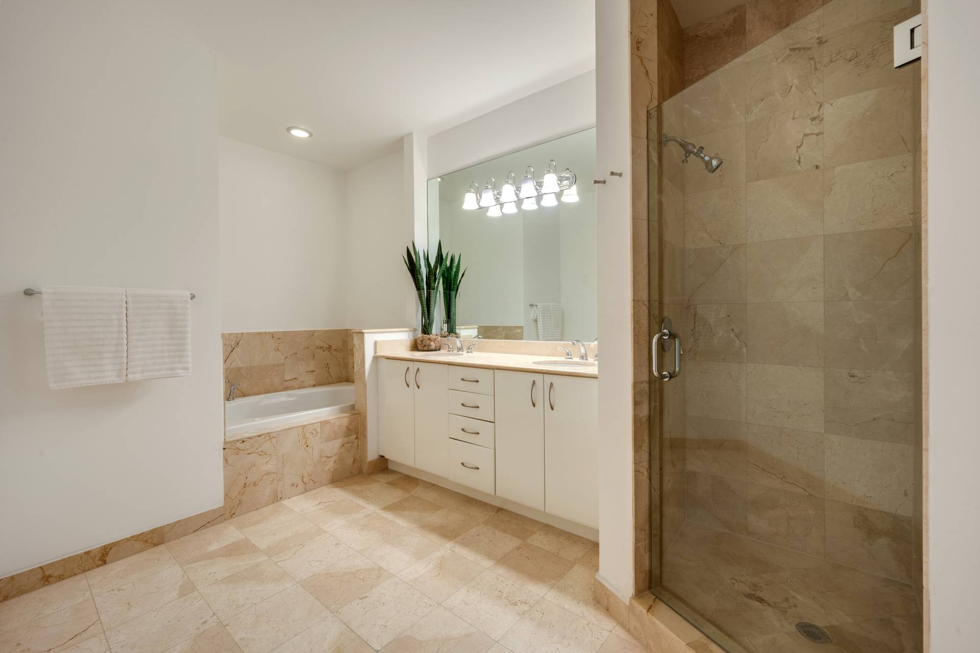  3067 Indiana Street, Miami, FL, 33133 - 物件實景