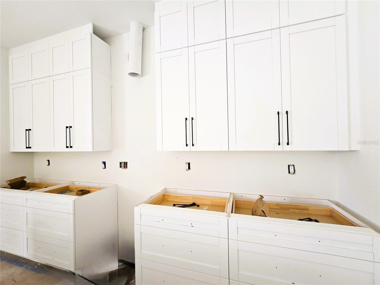 ST PETERSBURG, Florida, 33714, United States, 4 Bedrooms Bedrooms, ,3 BathroomsBathrooms,Residential,For Sale,2036130