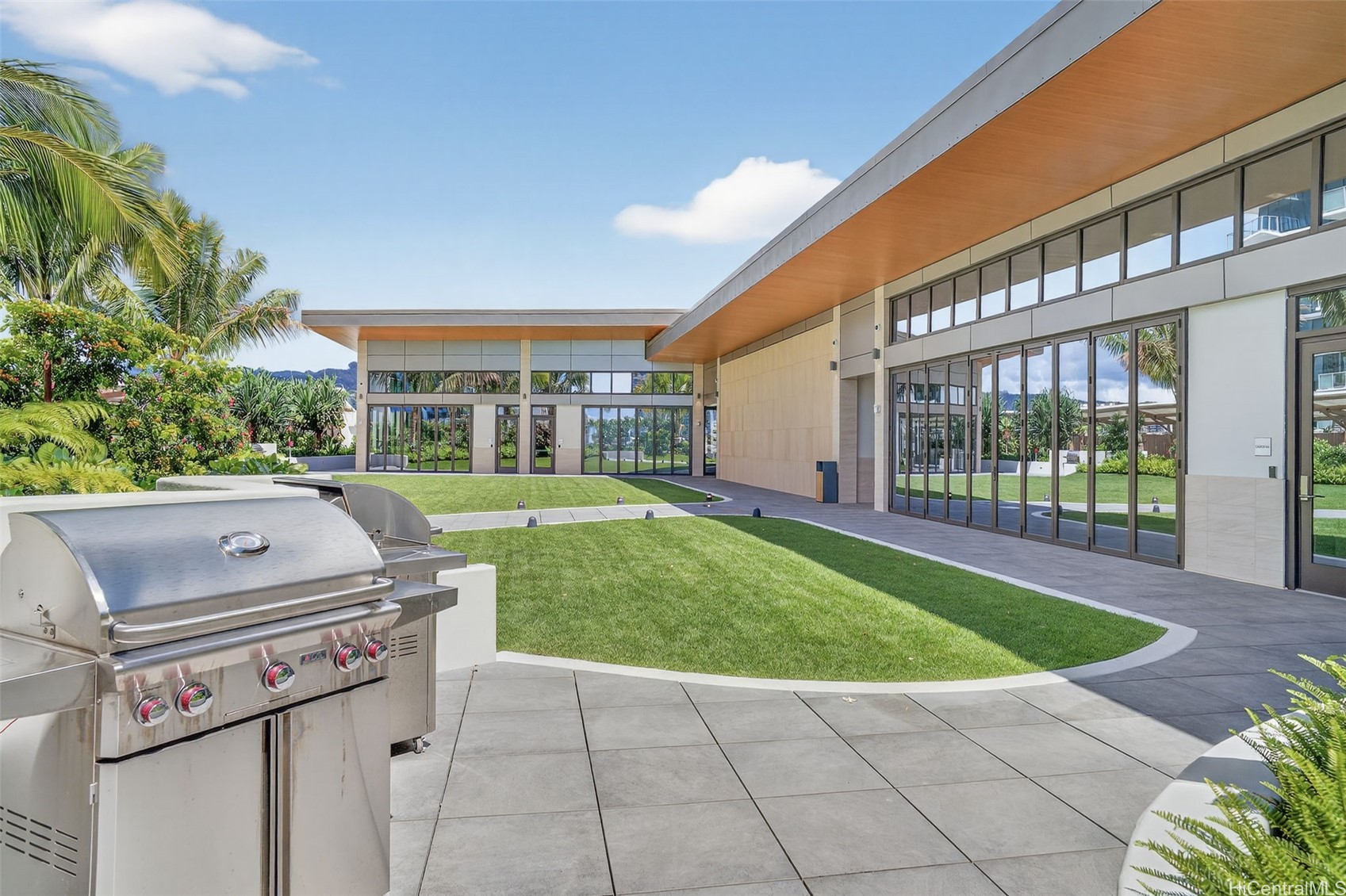 Honolulu, Hawaii, 96814, United States, ,1 BathroomBathrooms,Residential,For Sale,1955522