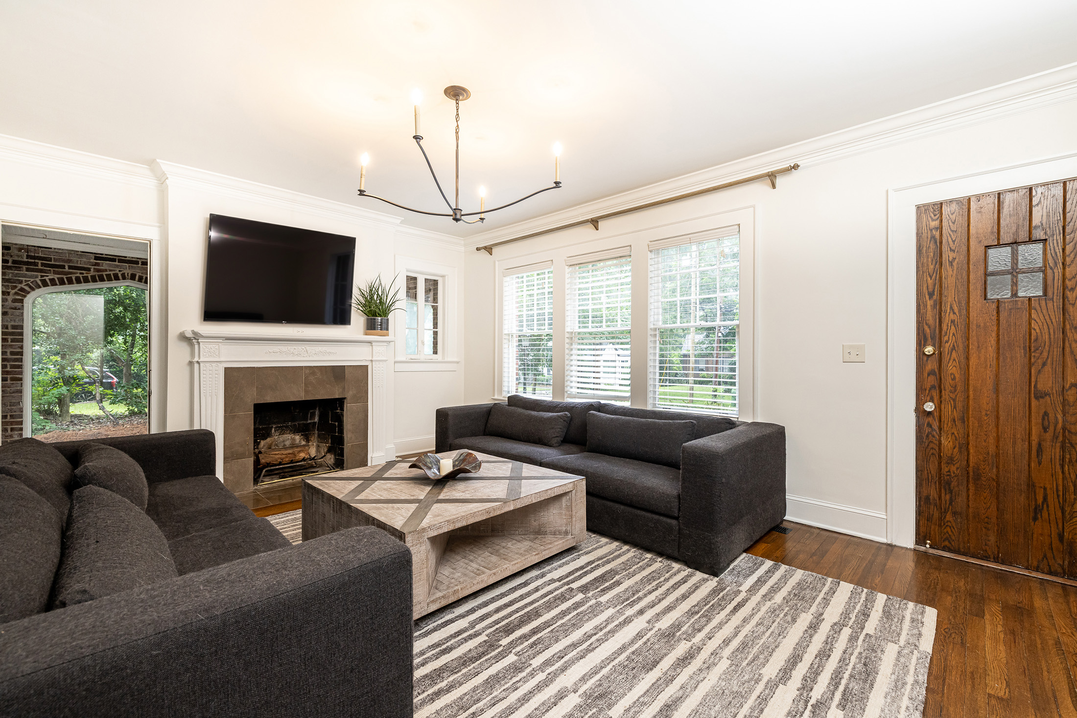  Morningside Duplex Offers Character, Location and Financial Flexibility - 物件實景
