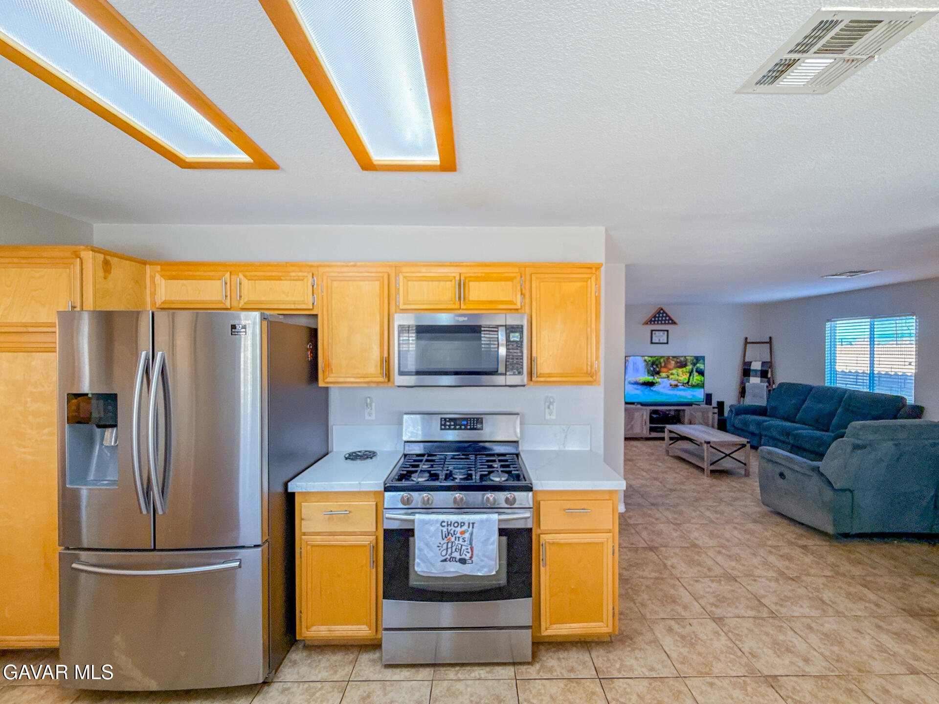 Lancaster, California, 93535, United States, 4 Bedrooms Bedrooms, ,3 BathroomsBathrooms,Residential,For Sale,2005854