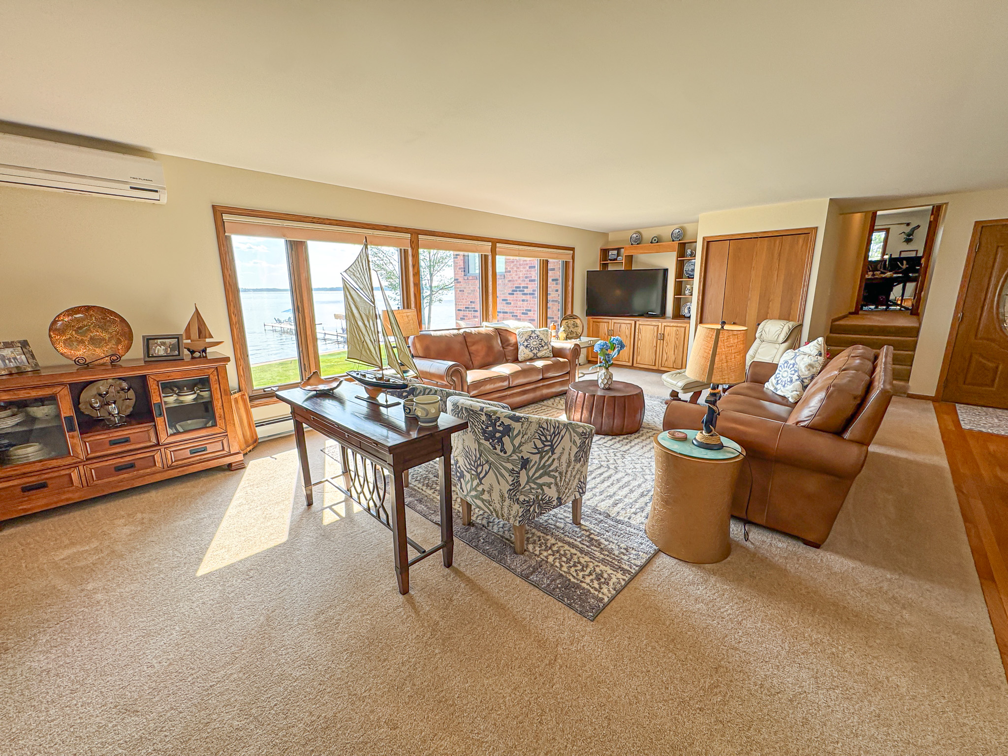 Cadillac, Michigan, 49601, United States, 5 Bedrooms Bedrooms, ,4 BathroomsBathrooms,Residential,For Sale,1905816
