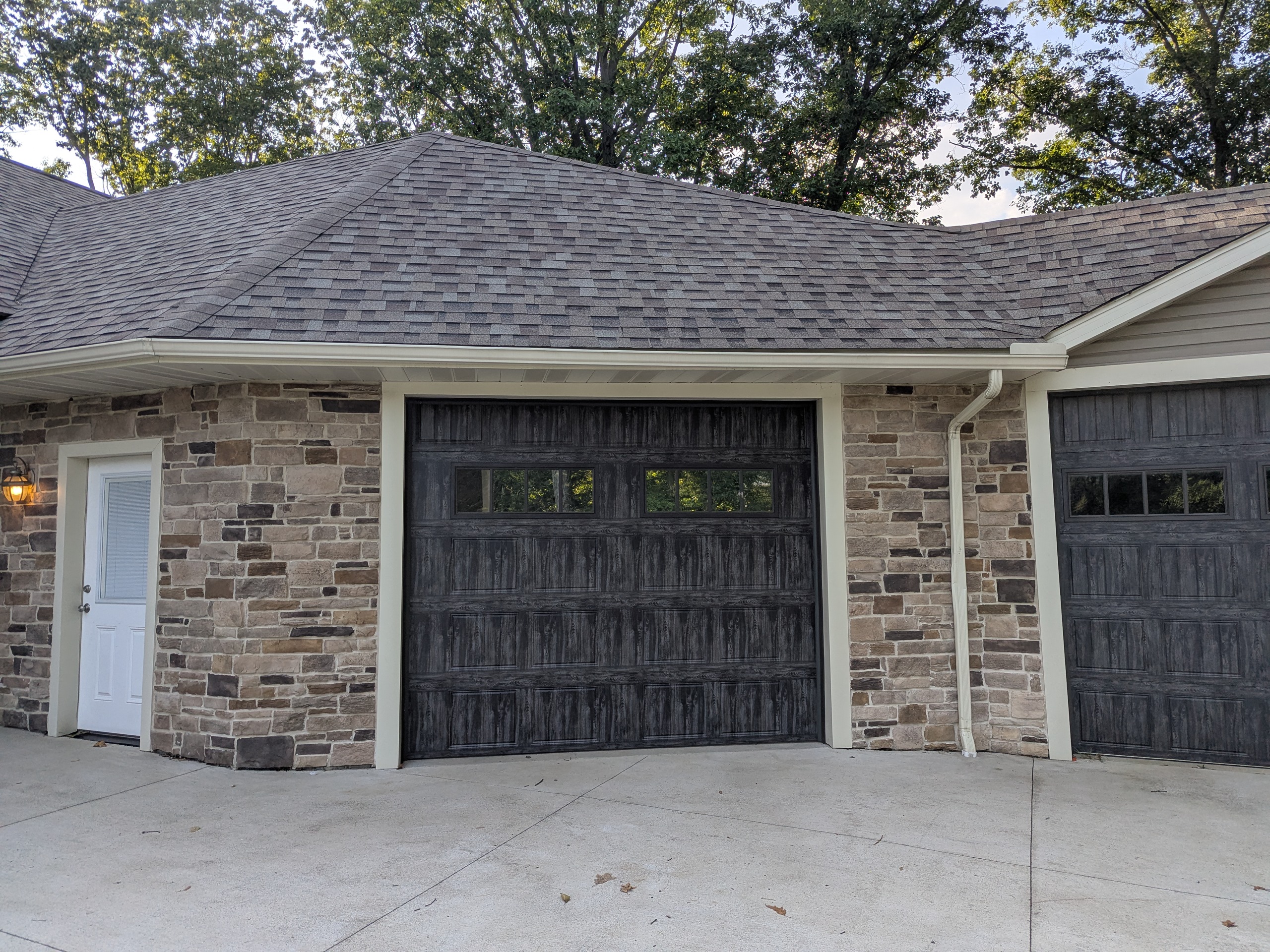 Uniontown, Ohio, 44685, United States, 6 Bedrooms Bedrooms, ,4 BathroomsBathrooms,Residential,For Sale,1945002