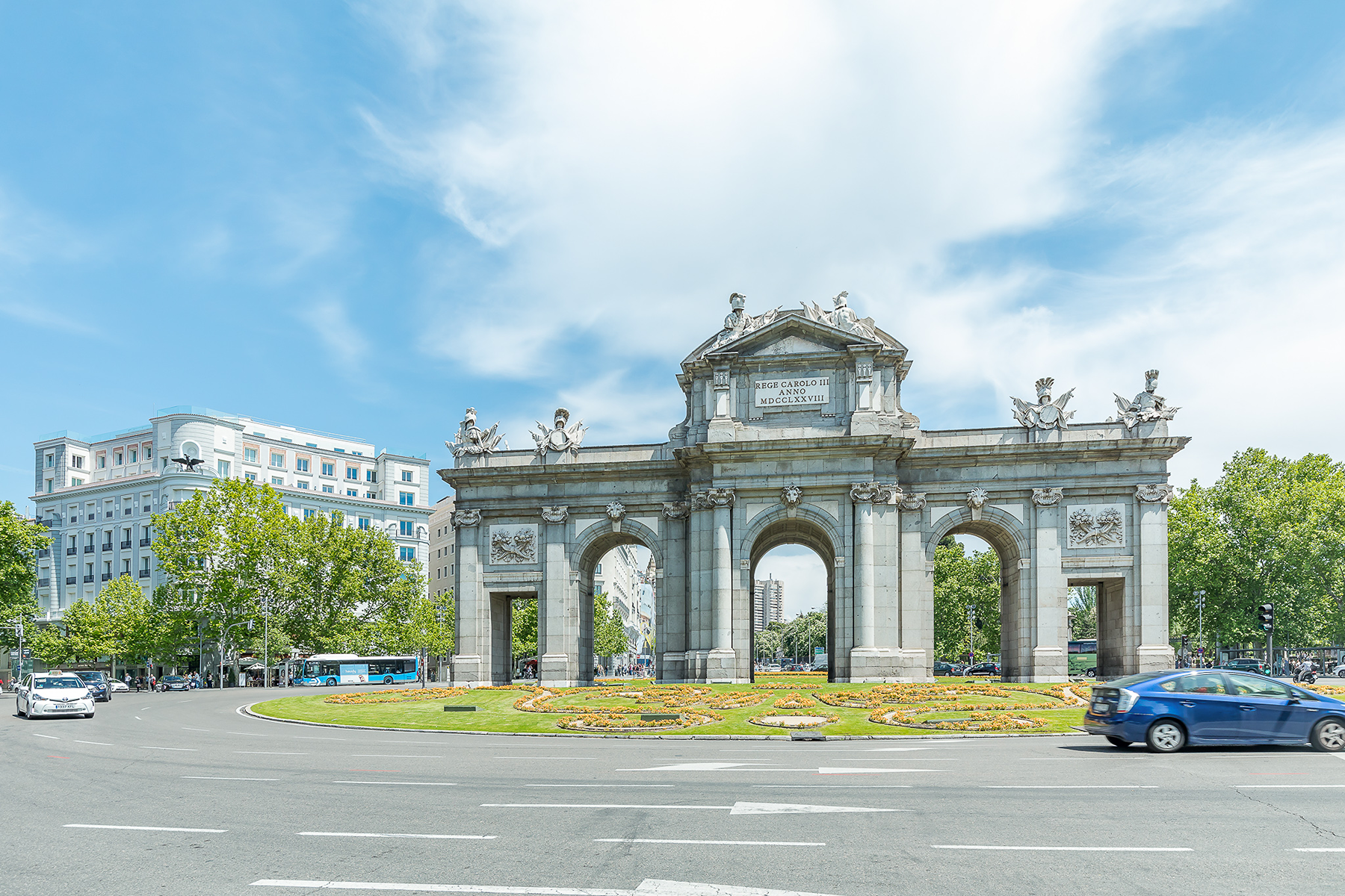 Bright interior floor in Recoletos ready for renovation, Madrid. - 物件實景