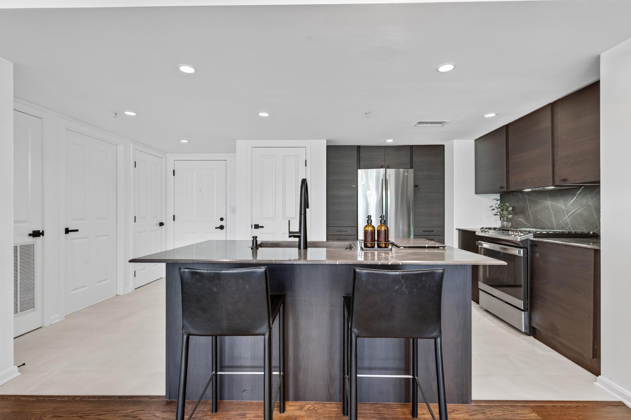  2220 Fairfax Drive, Arlington, VA, 22201 - 物件實景