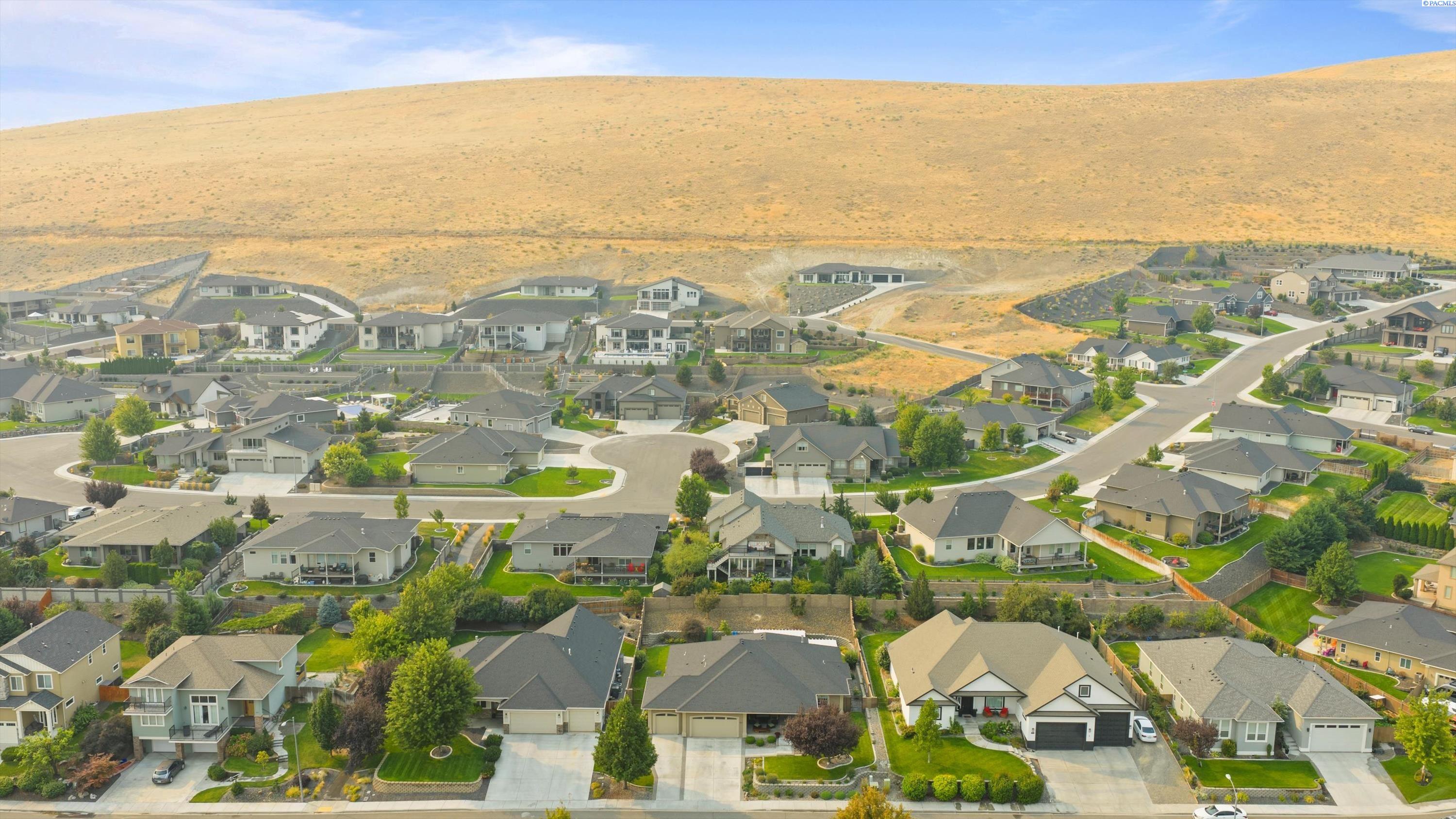 Kennewick, Washington, 99337, United States, 3 Bedrooms Bedrooms, ,2 BathroomsBathrooms,Residential,For Sale,1941817