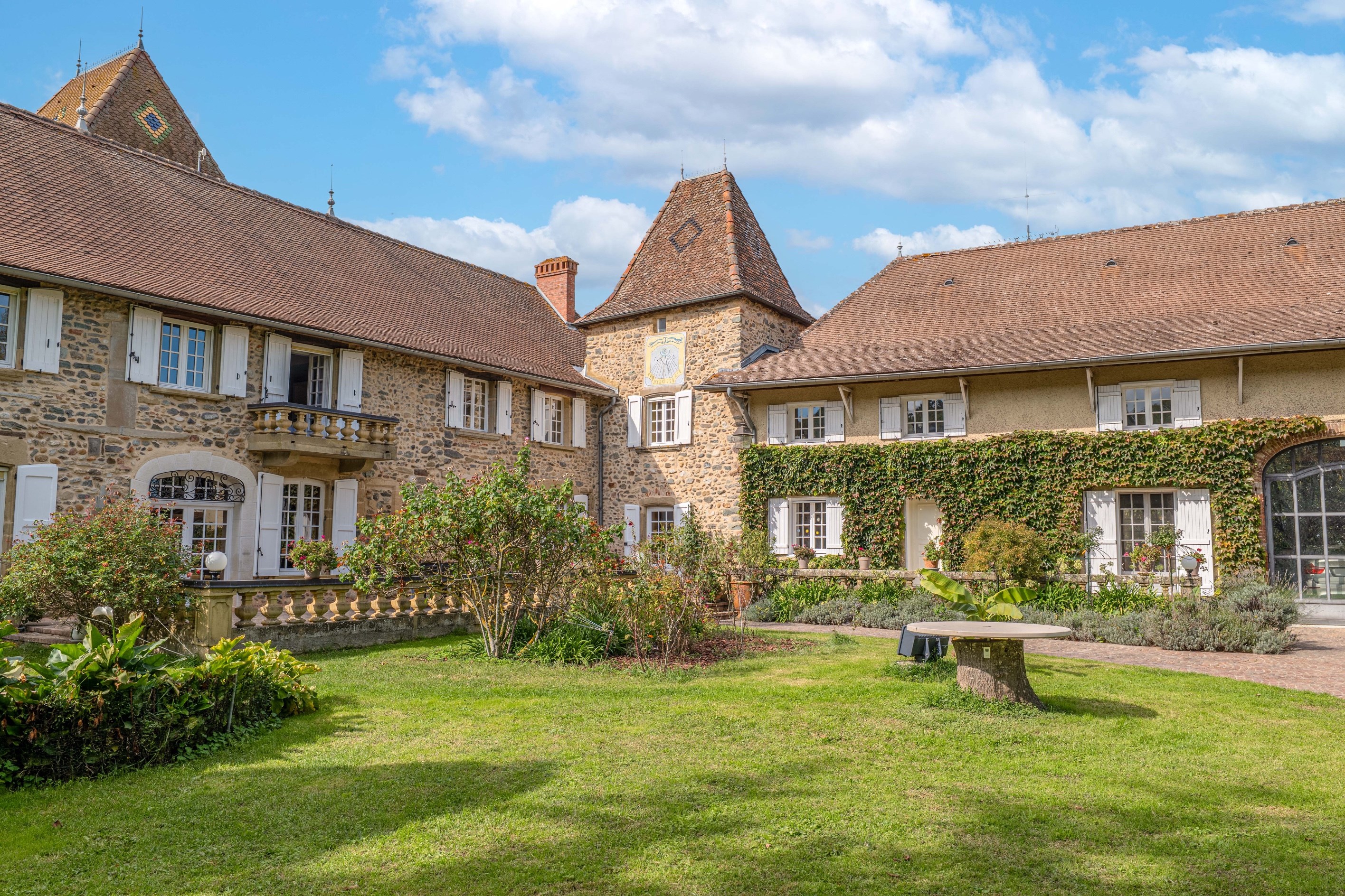  13th-Century Manor Estate – Elegance, Heritage & Art of Living - 物件實景