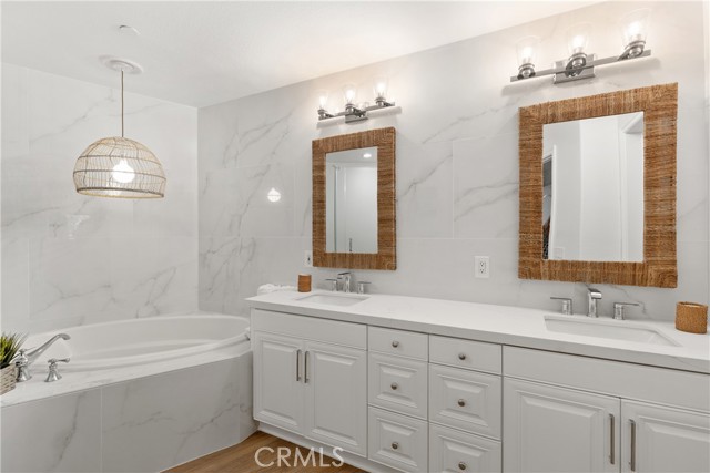 San Clemente, California, 92672, United States, 2 Bedrooms Bedrooms, ,3 BathroomsBathrooms,Residential,For Sale,1895142