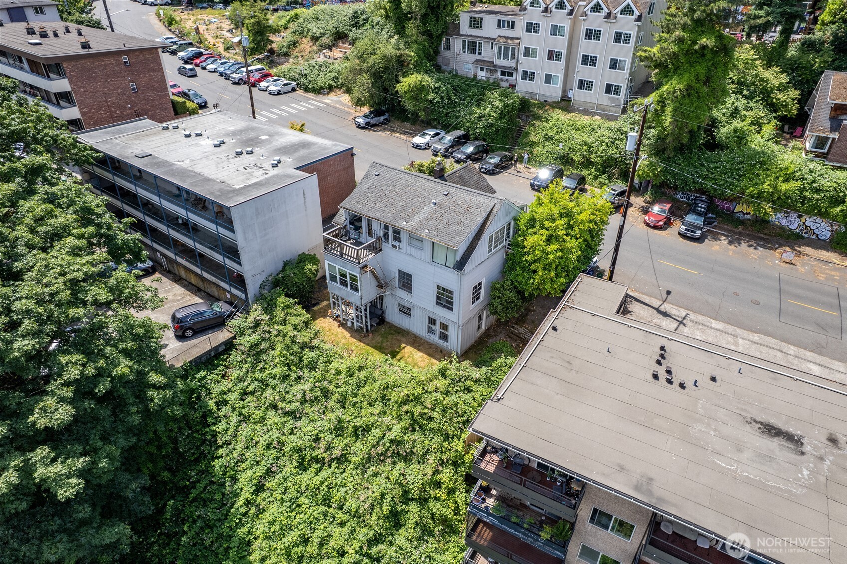 Seattle, Washington, 98105, United States, ,Residential,For Sale,1896313