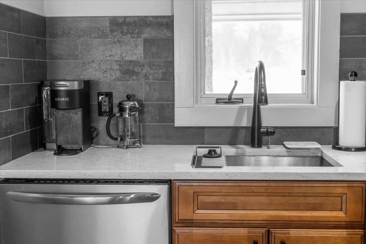 Stowe, Vermont, 05672, United States, 2 Bedrooms Bedrooms, ,2 BathroomsBathrooms,Residential,For Sale,1686552