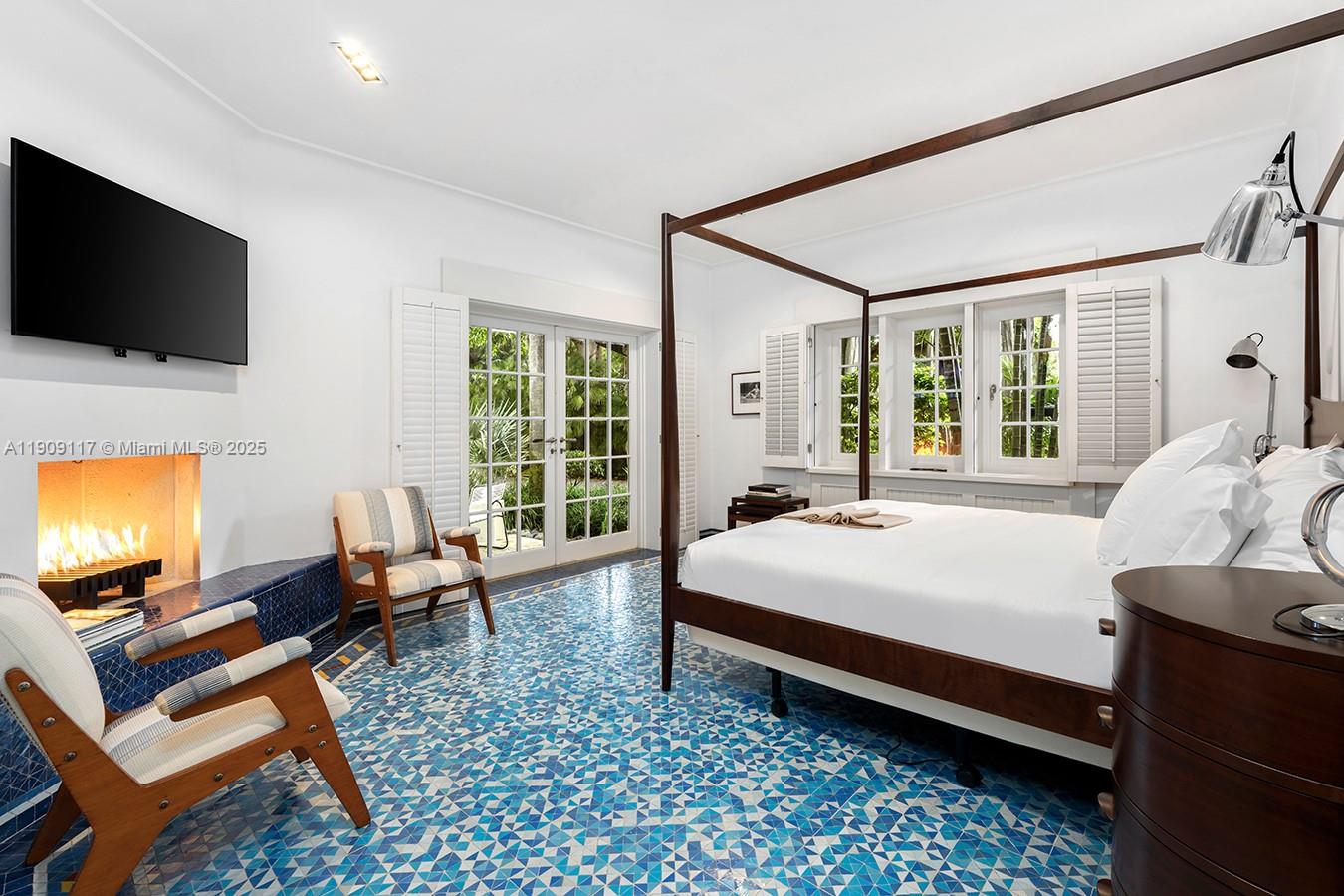 Miami, Florida, 33133, United States, 13 Bedrooms Bedrooms, ,18 BathroomsBathrooms,Residential,For Sale,1989288