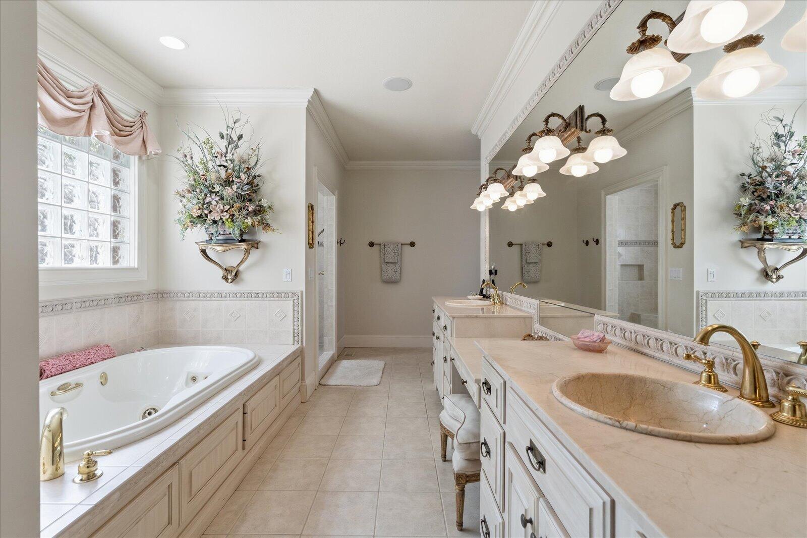 Guild, Tennessee, 37340, United States, 4 Bedrooms Bedrooms, ,5 BathroomsBathrooms,Residential,For Sale,2040612