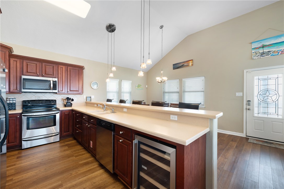 Port Aransas, Texas, 78373, United States, 4 Bedrooms Bedrooms, ,3 BathroomsBathrooms,Residential,For Sale,1829180