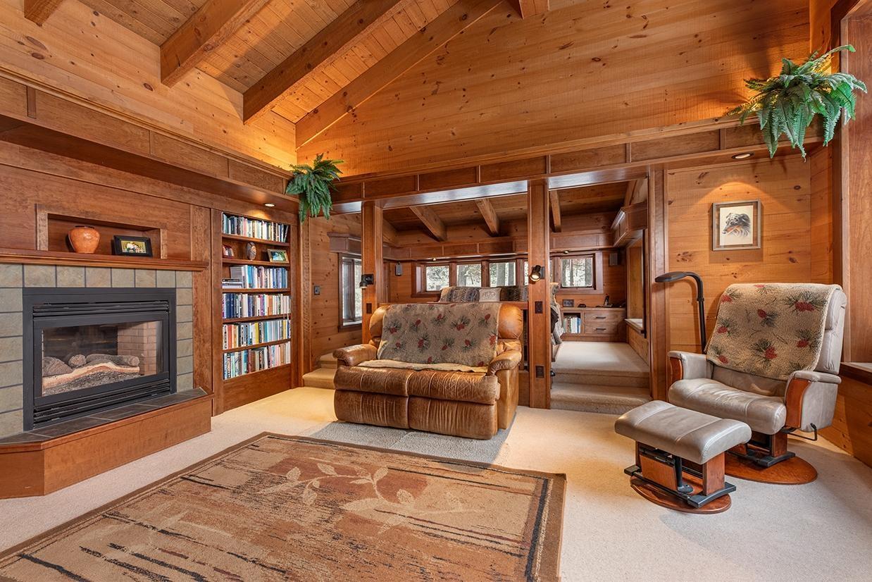 Watersmeet, Michigan, 49969, United States, 4 Bedrooms Bedrooms, ,3 BathroomsBathrooms,Residential,For Sale,1979345