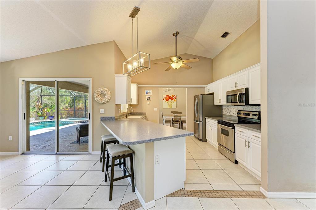 Bradenton, Florida, 34212, United States, 3 Bedrooms Bedrooms, ,2 BathroomsBathrooms,Residential,For Sale,1751964