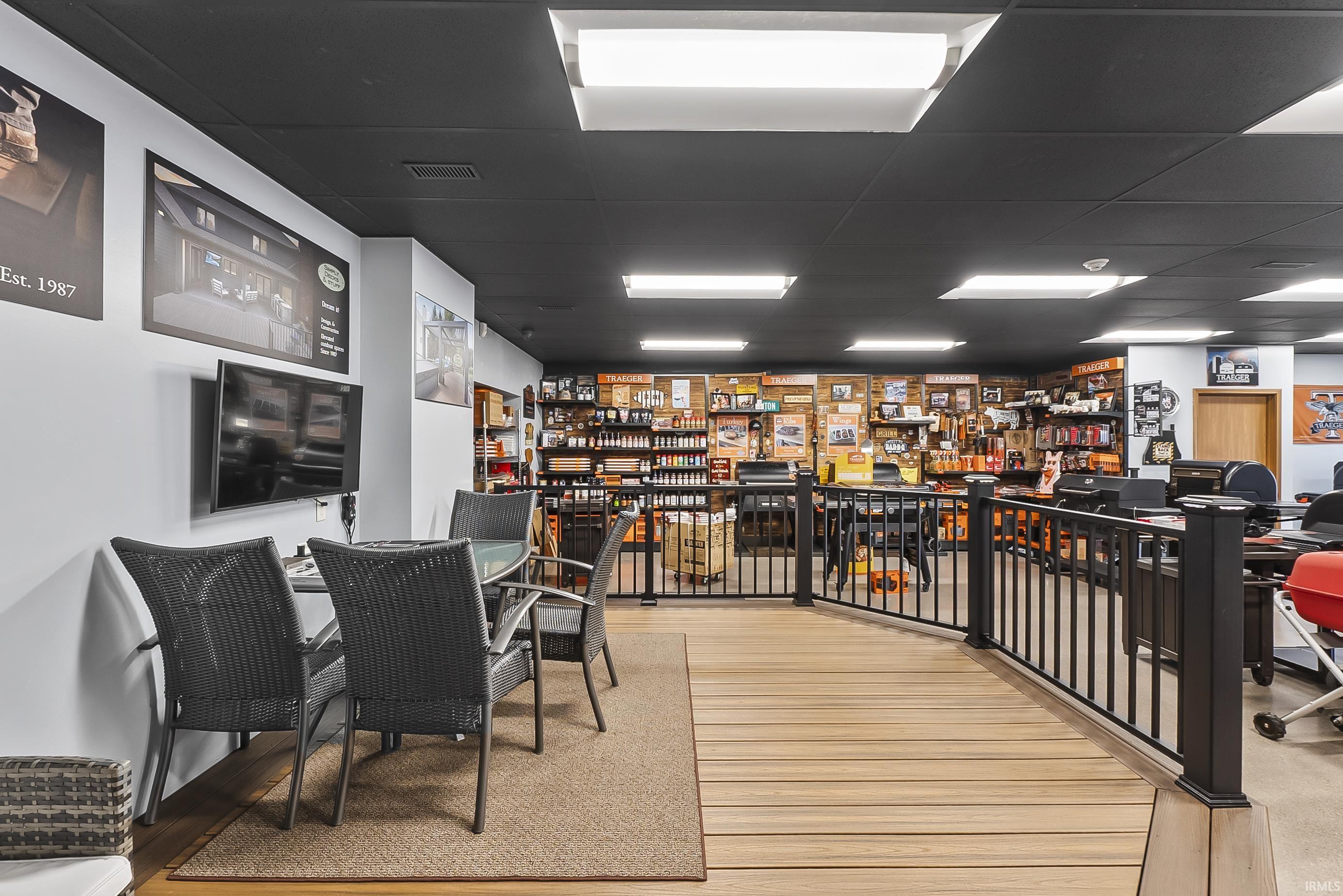 Fort Wayne, Indiana, 46805-3241, United States, 6 Bedrooms Bedrooms, ,4 BathroomsBathrooms,Residential,For Sale,1976576