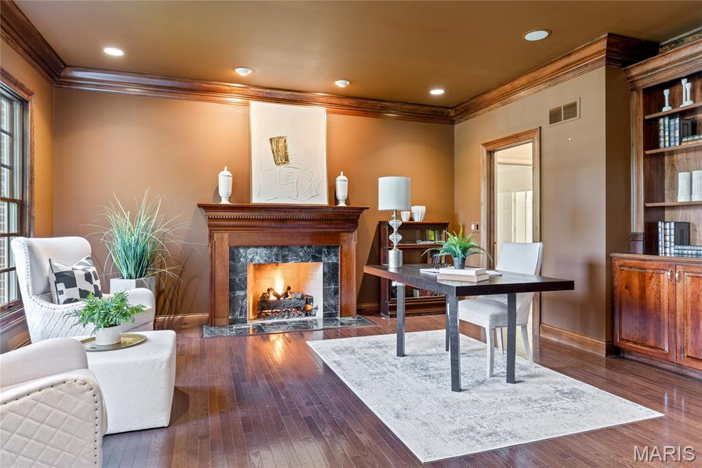 Town and Country, Missouri, 63141, United States, 5 Bedrooms Bedrooms, ,7 BathroomsBathrooms,Residential,For Sale,1966685