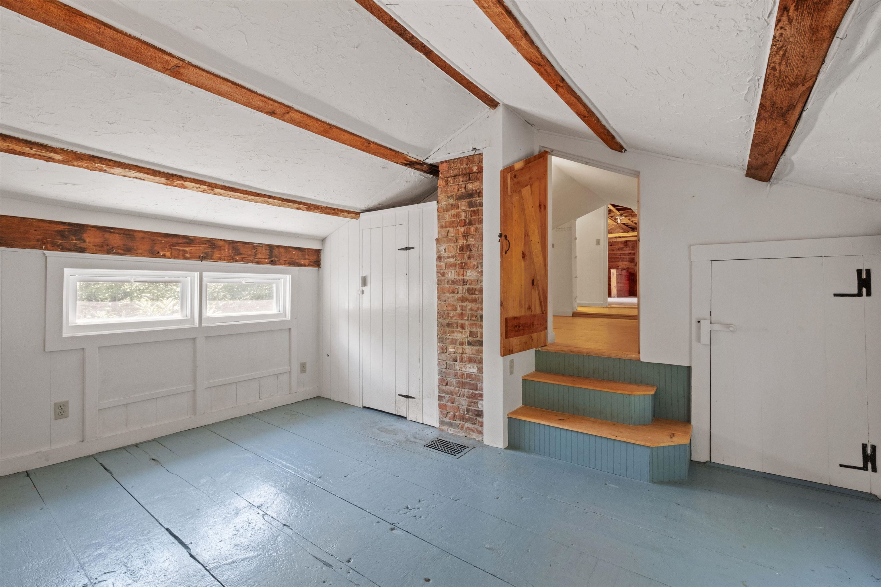 Warner, New Hampshire, 03278, United States, 3 Bedrooms Bedrooms, ,3 BathroomsBathrooms,Residential,For Sale,1912290