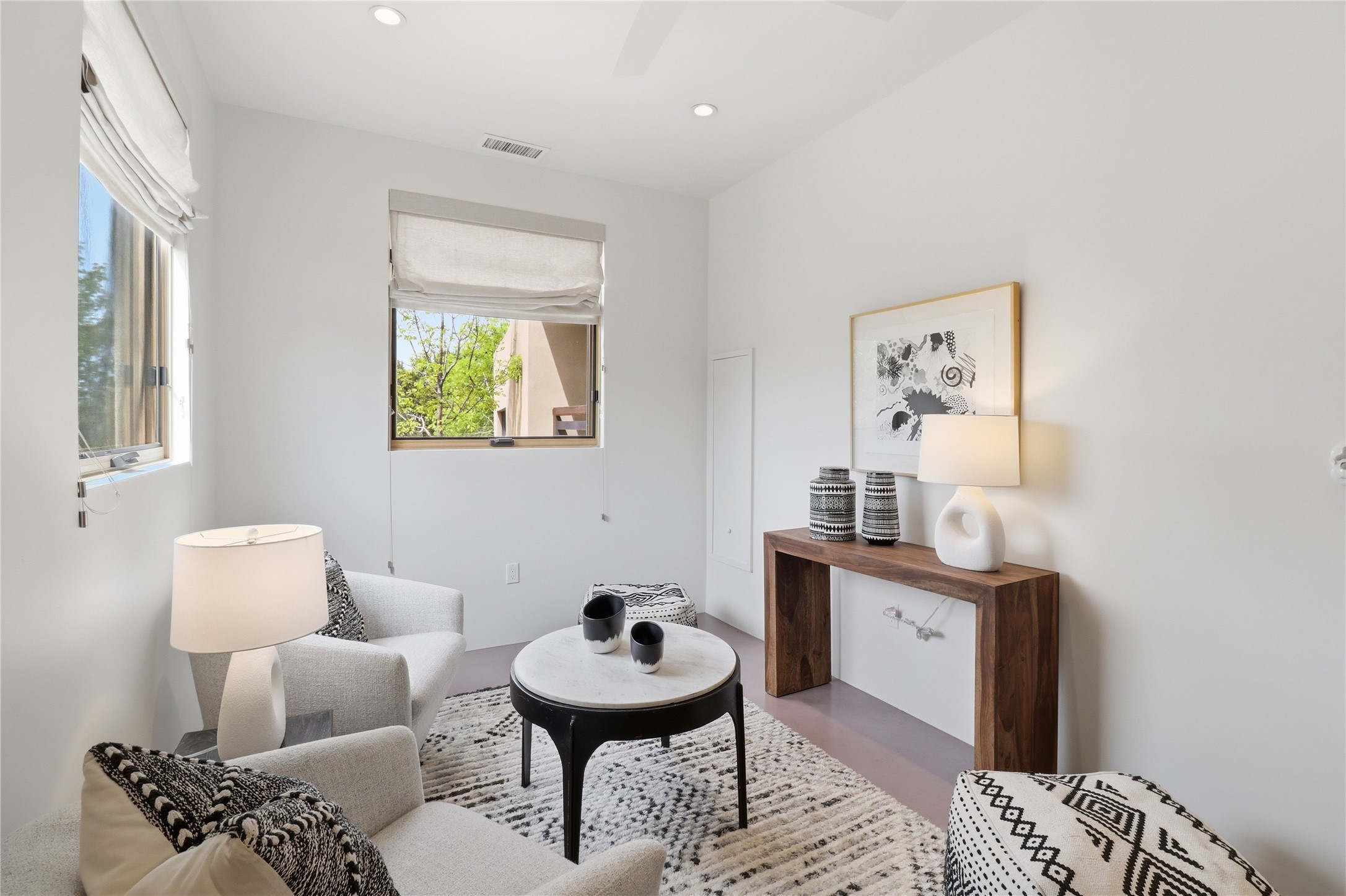  123 E. Lupita Road - 物件實景