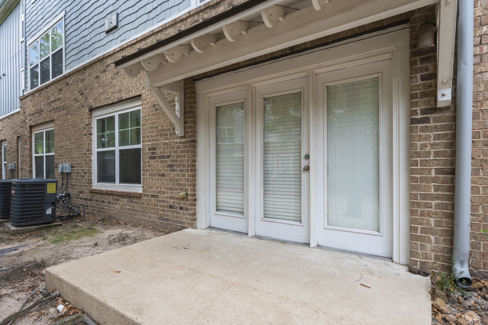  1725 Harvey Mitchell Parkway S #1814 - 物件實景