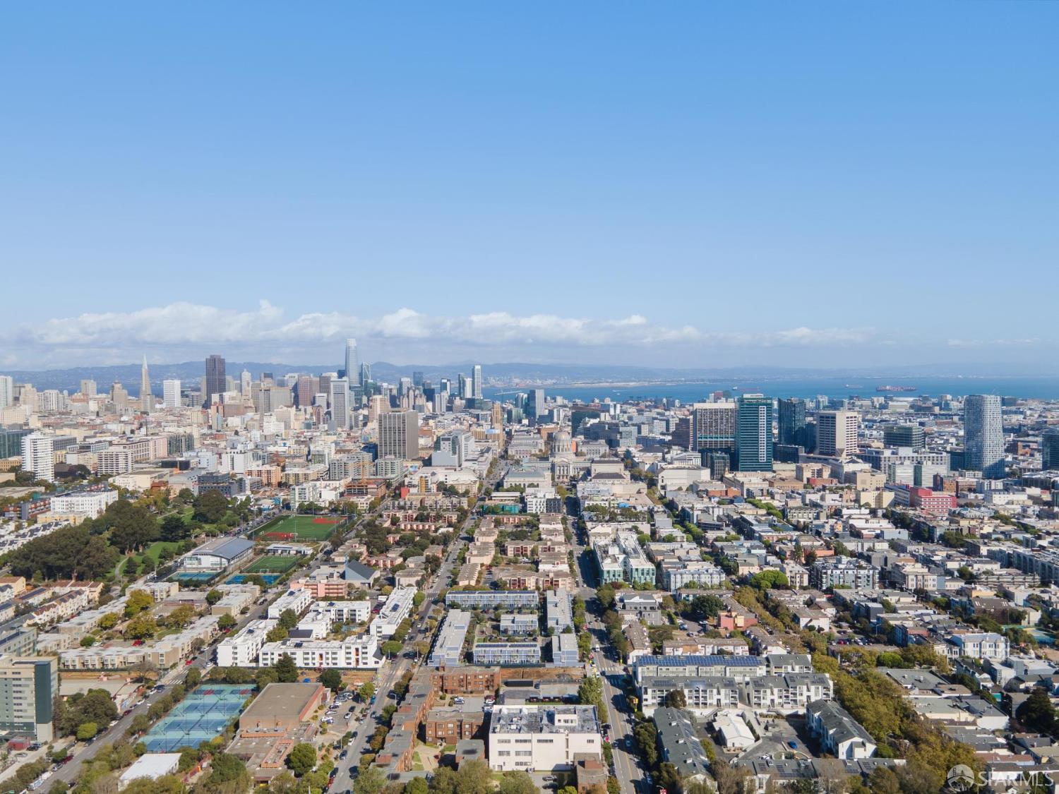 San Francisco, California, 94117, United States, 17 Bedrooms Bedrooms, ,Residential,For Sale,1994425