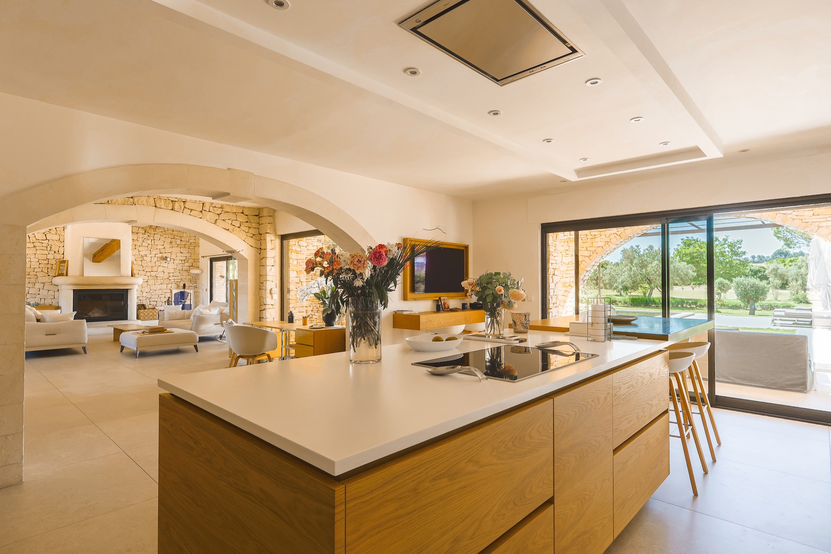  PUYRICARD – Elegant single-storey 350 sqm property with swimming pool and guest… - 物件實景