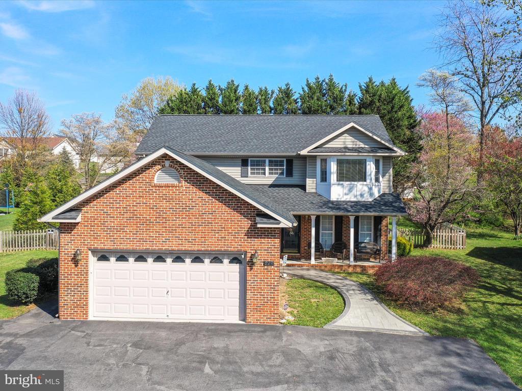 Winchester, Virginia, 22603, United States, 3 Bedrooms Bedrooms, ,3 BathroomsBathrooms,Residential,For Sale,1754503