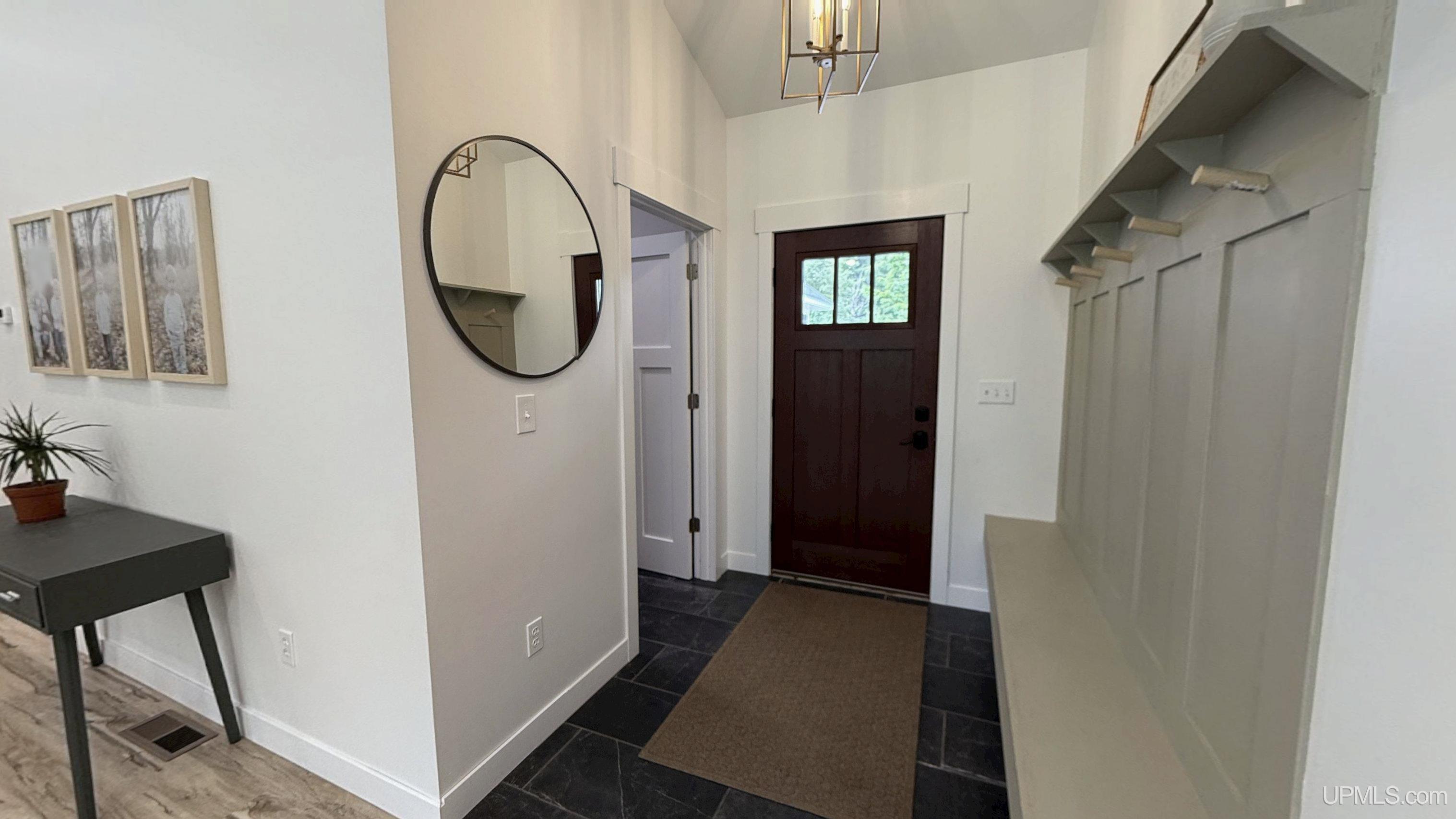 Hancock, Michigan, 49930, United States, 3 Bedrooms Bedrooms, ,3 BathroomsBathrooms,Residential,For Sale,1901071