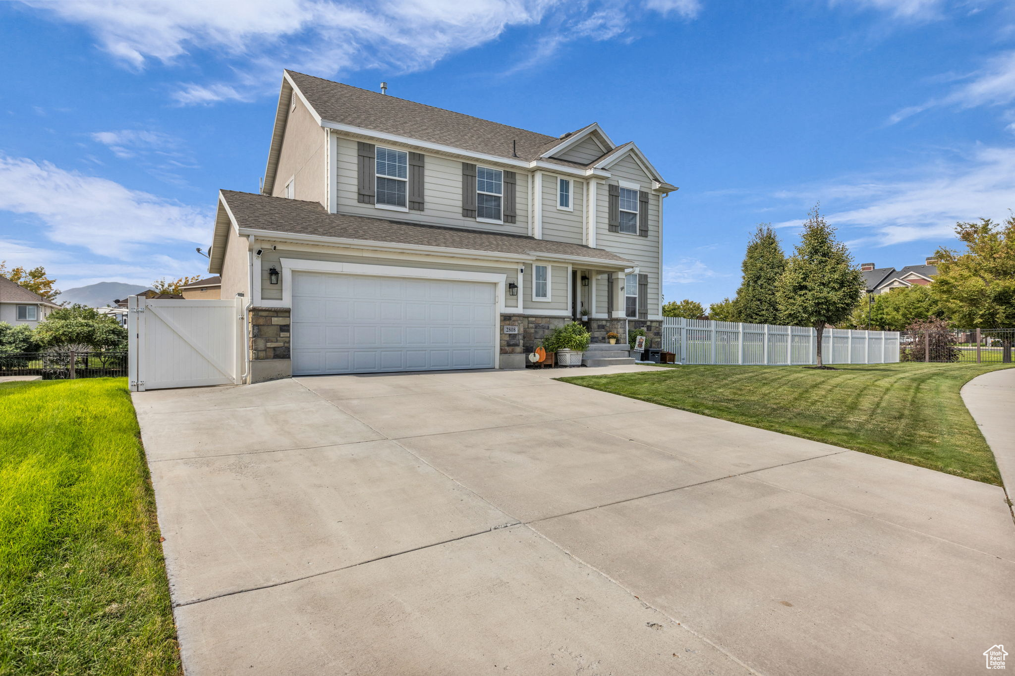 West Valley City, Utah, 84120, United States, 5 Bedrooms Bedrooms, ,4 BathroomsBathrooms,Residential,For Sale,1940375