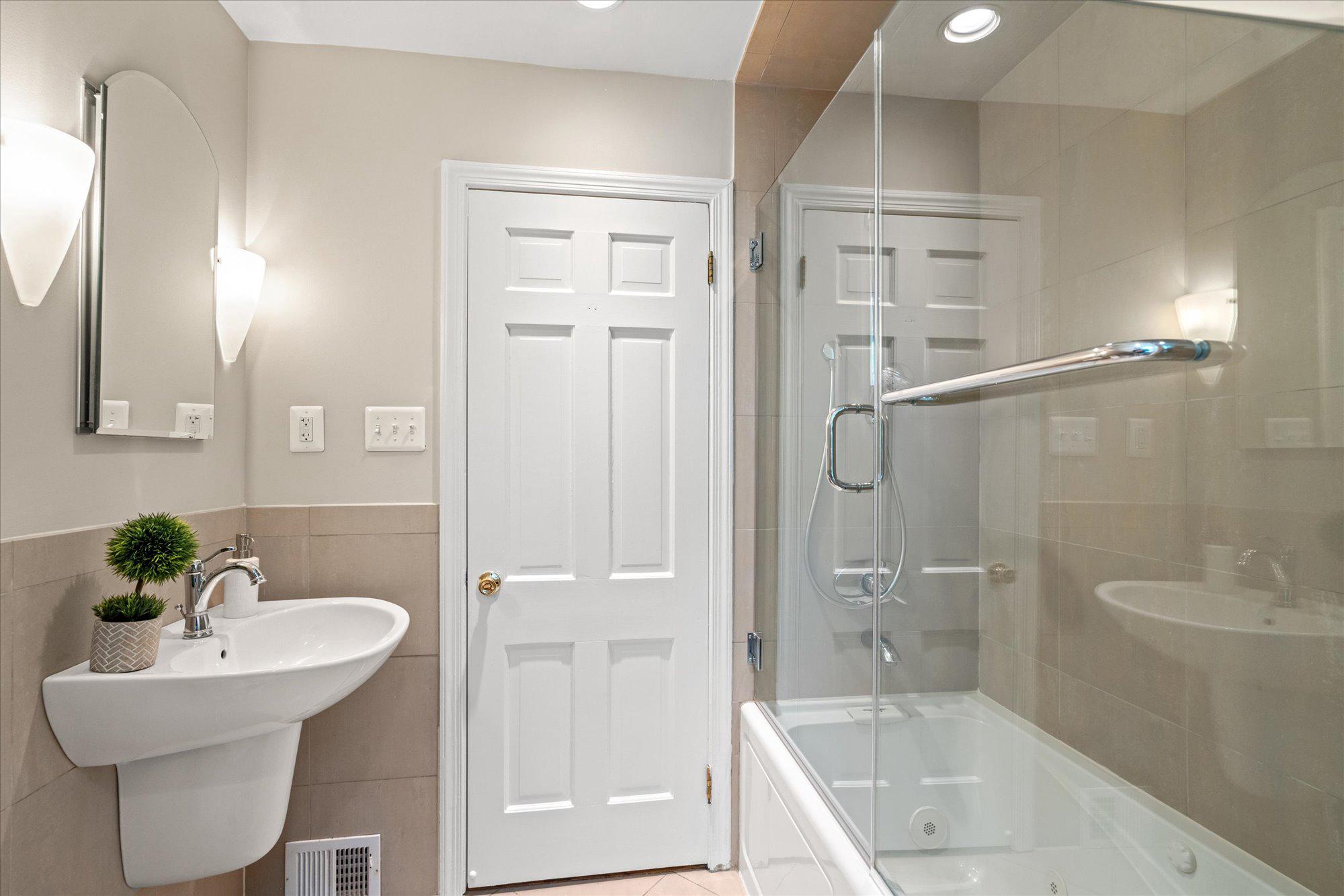  5511 Bradley Boulevard, Bethesda, MD, 20814 - 物件實景