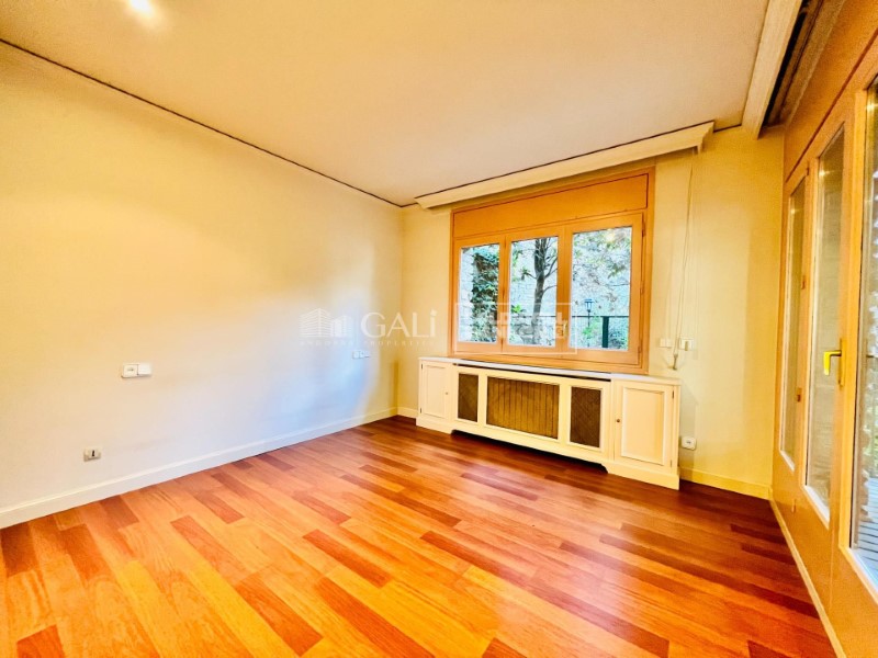 Escaldes-Engordany, Andorra, AD, 4 Bedrooms Bedrooms, ,3 BathroomsBathrooms,Residential,For Sale,1448844