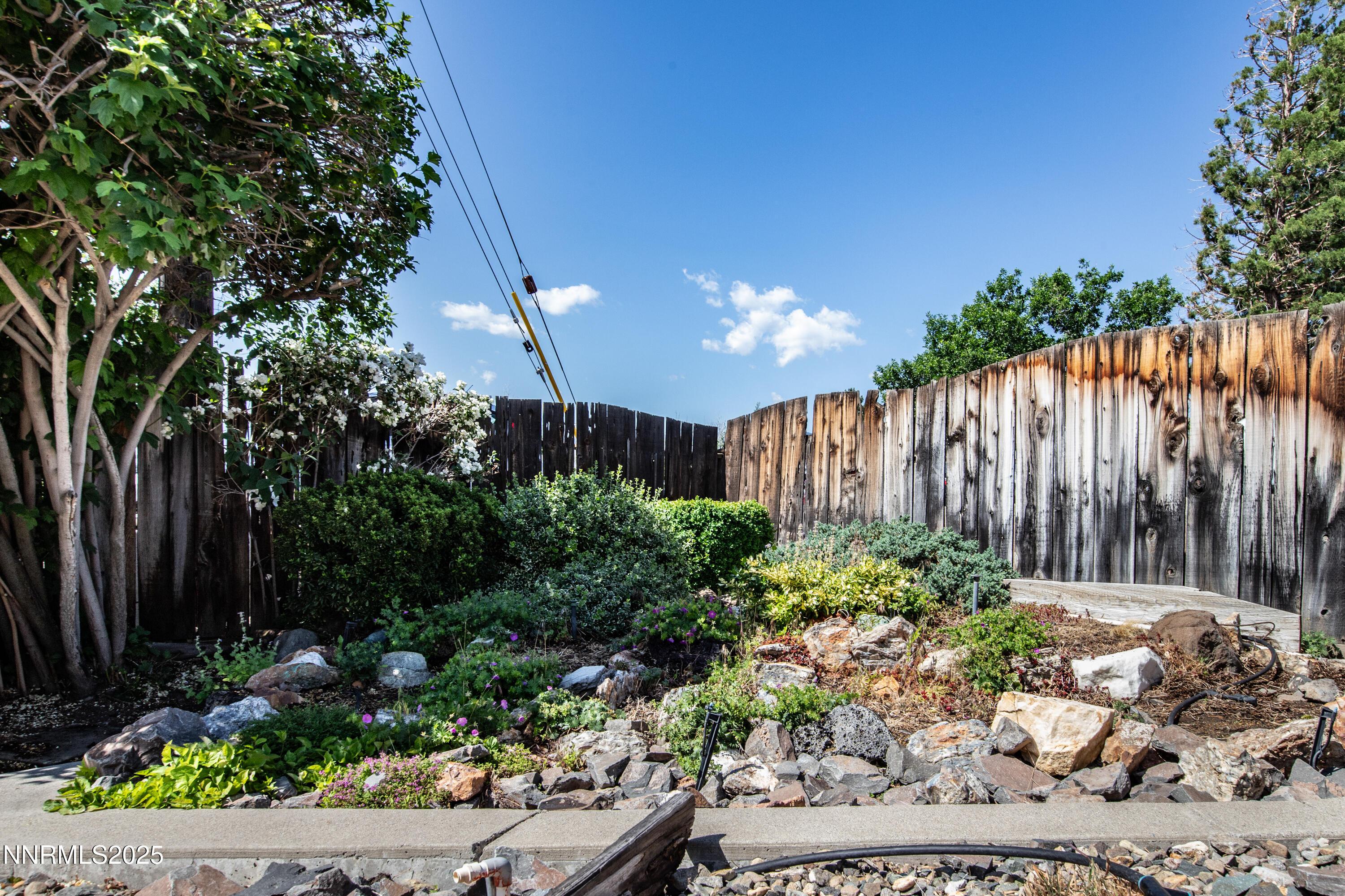 Reno, Nevada, 89503, United States, 4 Bedrooms Bedrooms, ,2 BathroomsBathrooms,Residential,For Sale,1849793