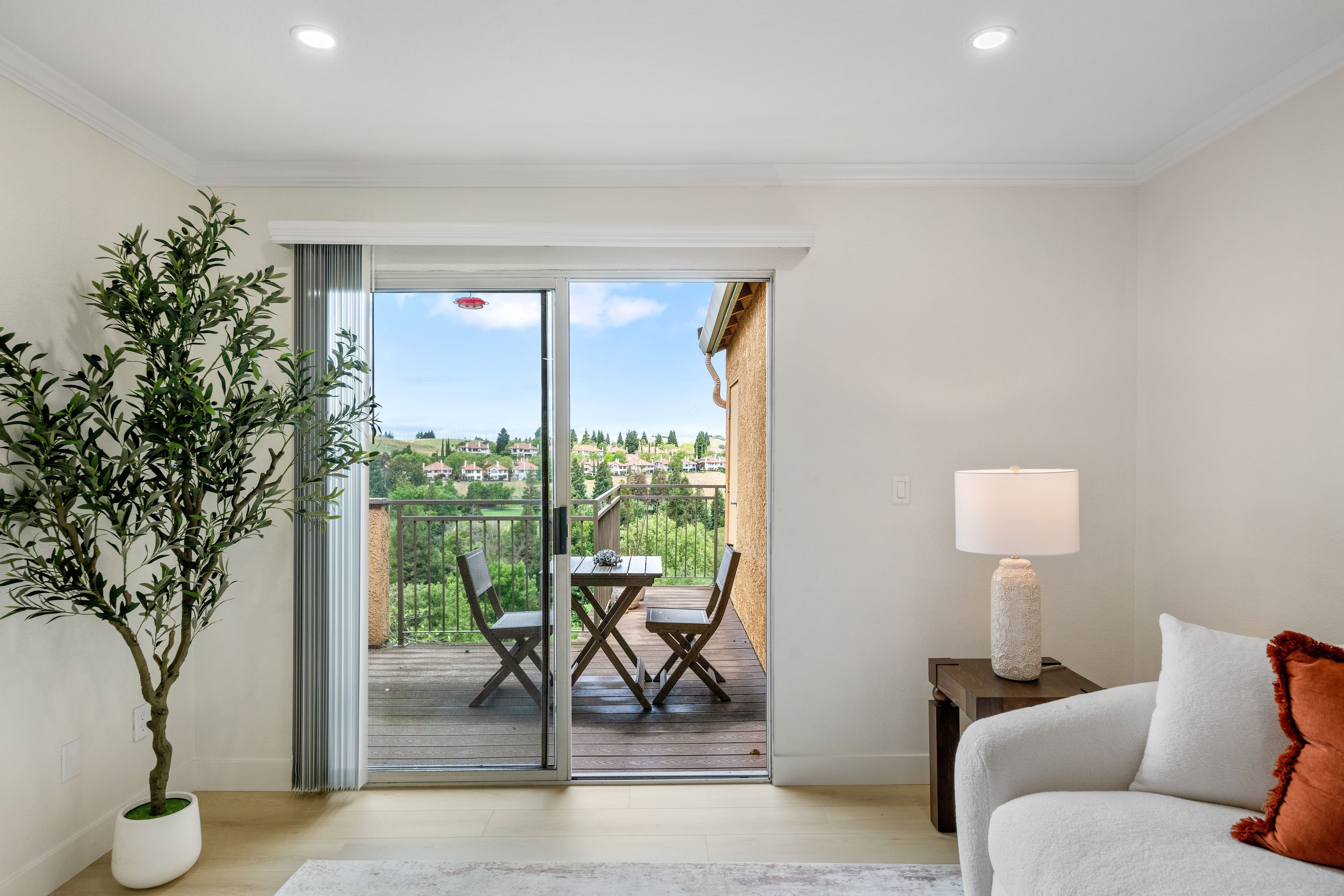  Top-Floor Luxury with Panoramic Canyon Lakes Views in Gated Siena Hills Retreat - 物件實景