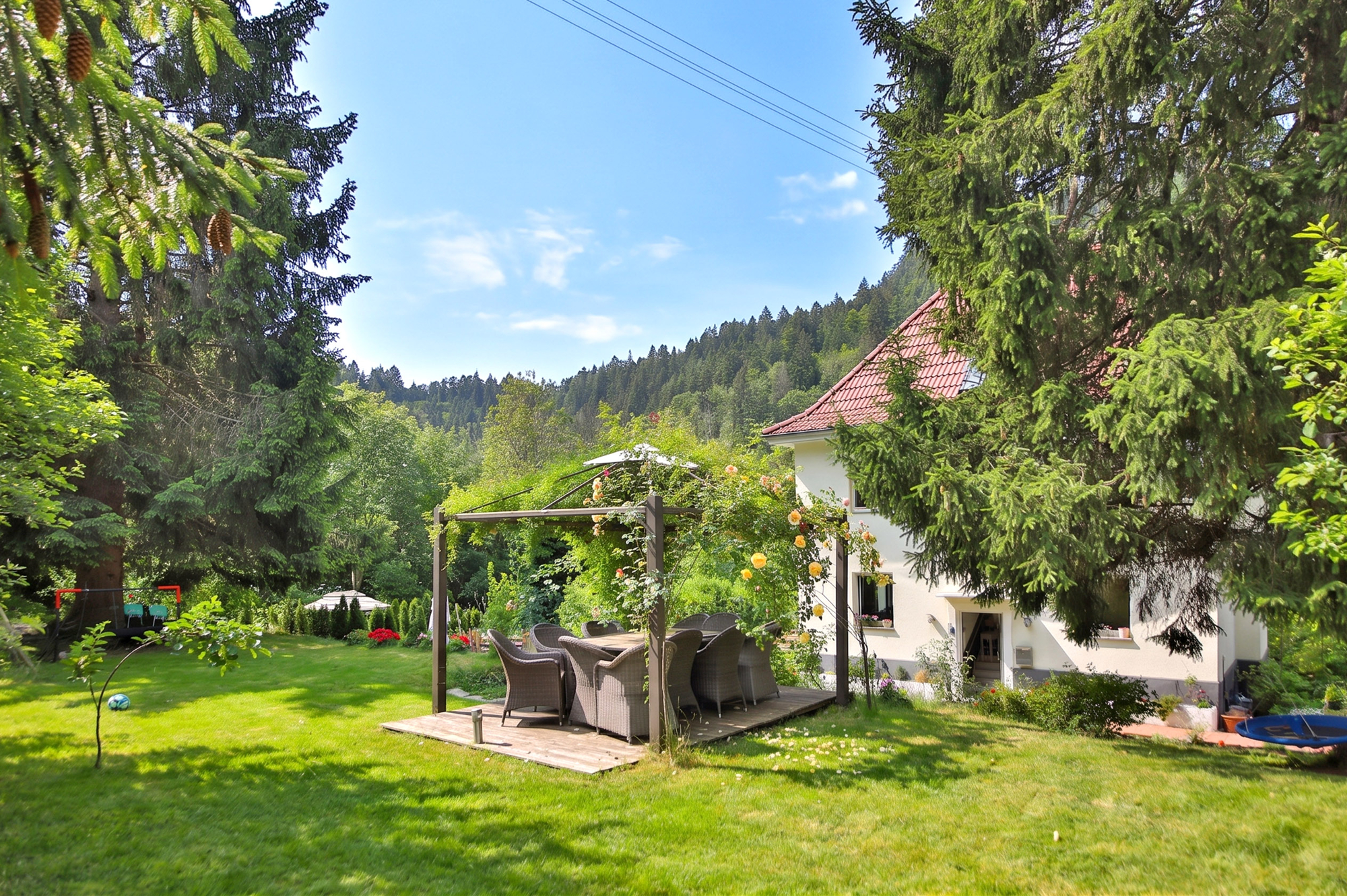  Refurbished family house - flooded with light &family-friendly with large garden - 物件實景