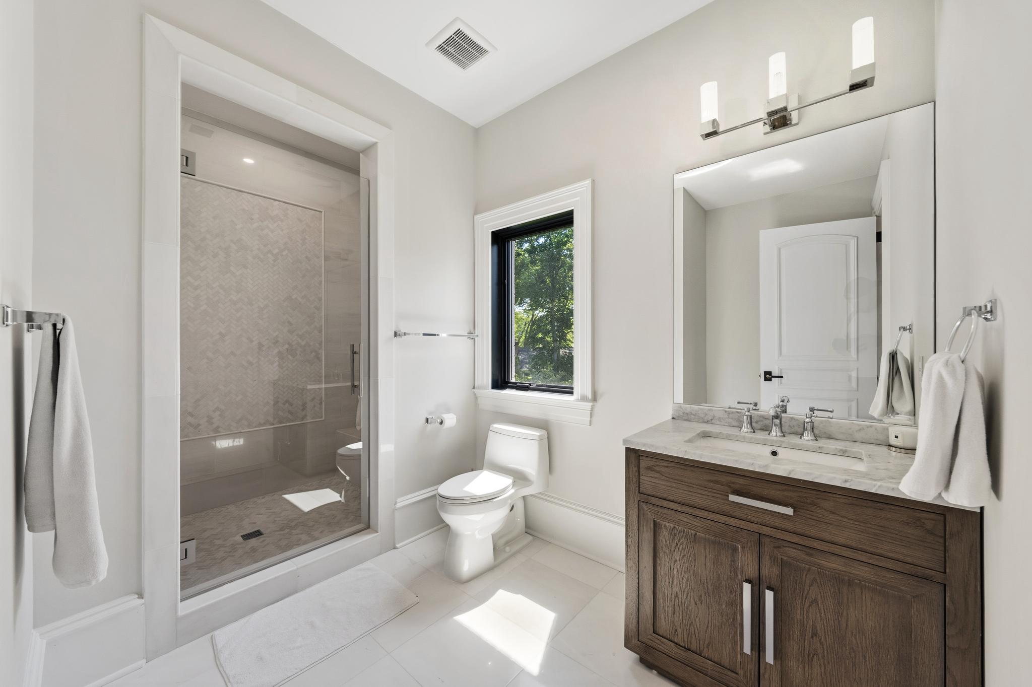  1332 Mccay Lane, Mclean, VA, 22101 - 物件實景