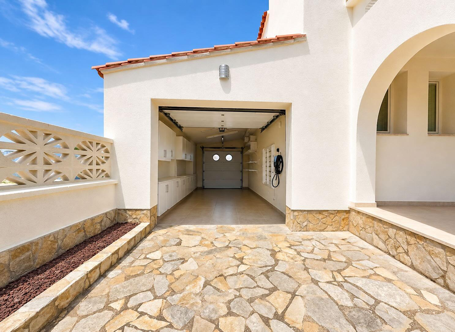  Contemporary villa with a 24-meter mooring in Santa Margarida, Roses - 物件實景